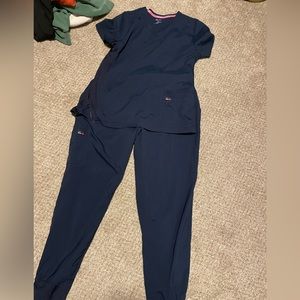 Koi Lite scrubs. Pants size Large too is Medium. Worn 2x
